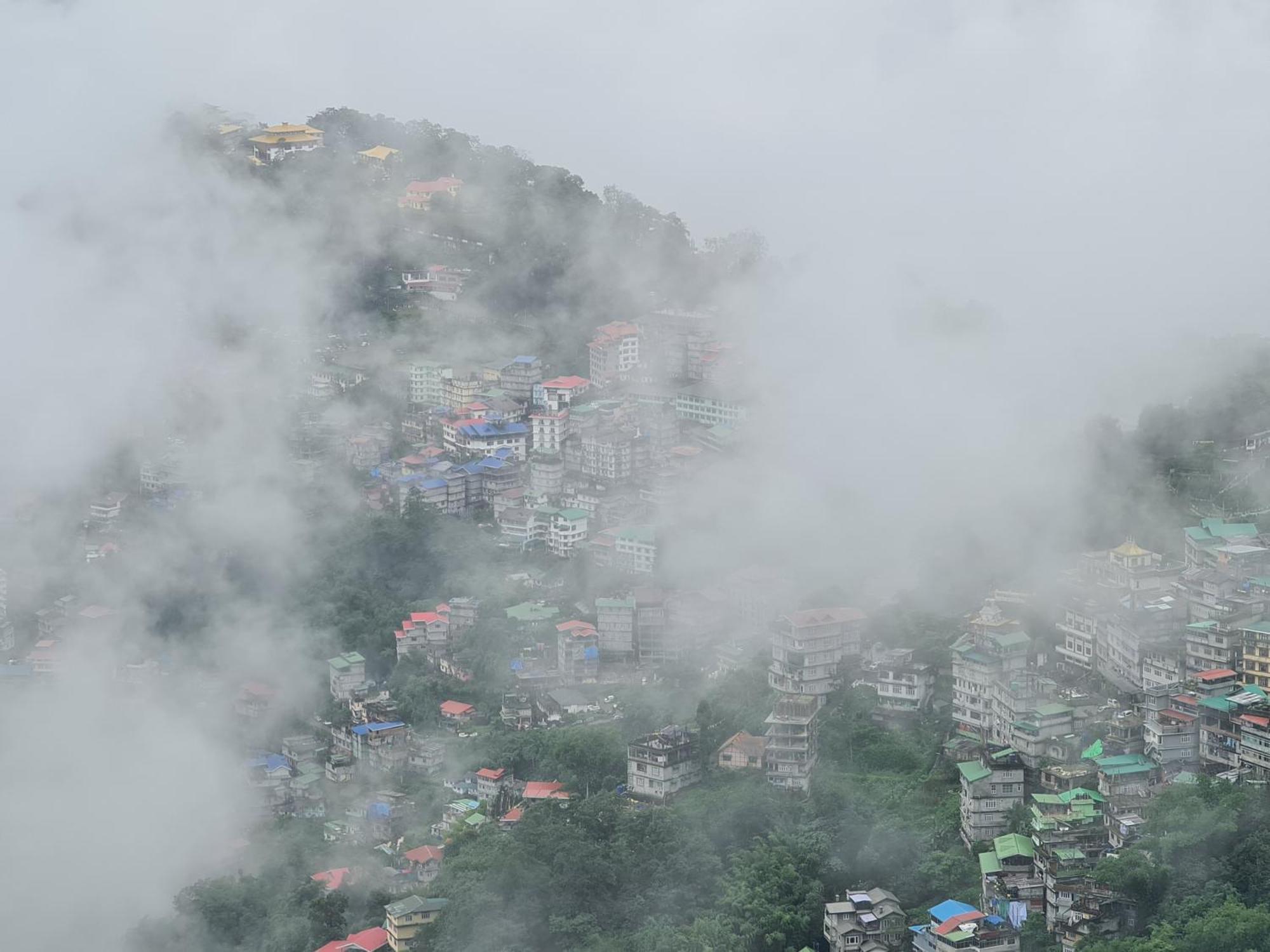 Morning Mist Gangtok